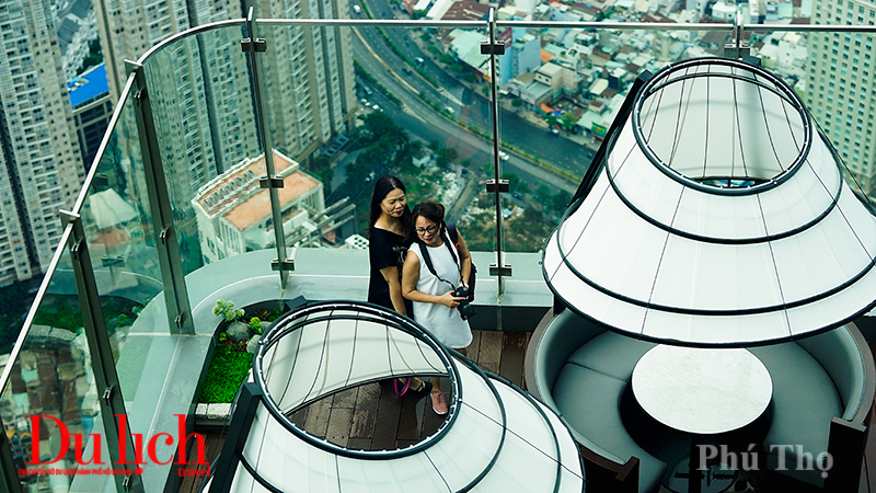 Ngắm Sài Gòn trên đỉnh tòa tháp cao nhất Đông Nam Á - 10