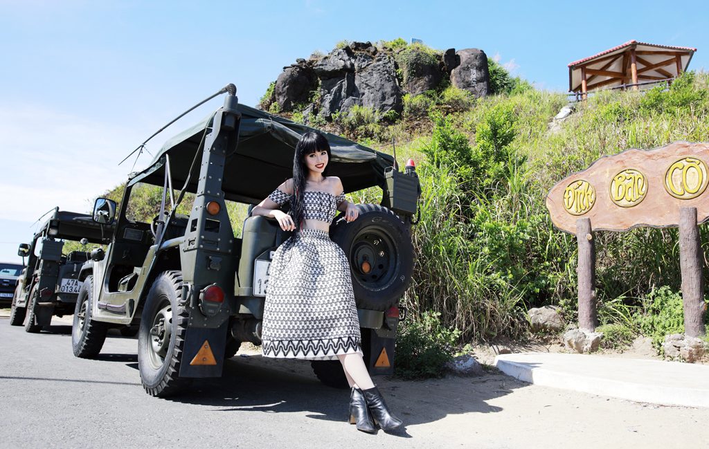 Trải nghiệm Jeep tour Sơn Trà cùng siêu mẫu quốc tế Jessica Minh Anh - 3