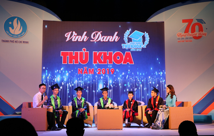 TP.Hồ Chí Minh: 66 thủ khoa Đại học, học viện, cao đẳng được vinh danh - 2