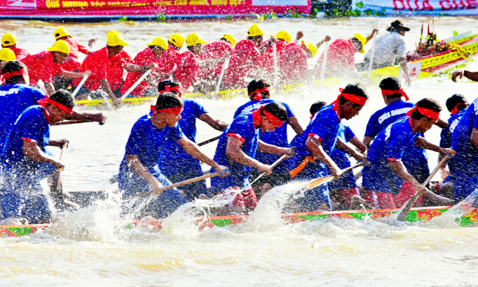 Xuôi về phương Nam dự Lễ hội Cúng Trăng đầy màu sắc - 2