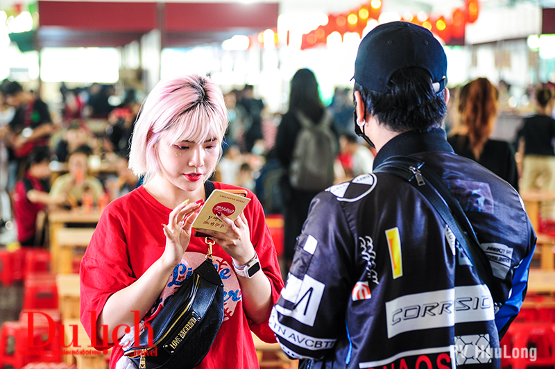 Lạc bước giữa mê hồn trận các gian hàng món ngon tại Lễ hội ẩm thực Châu Á Coca-Cola - 1