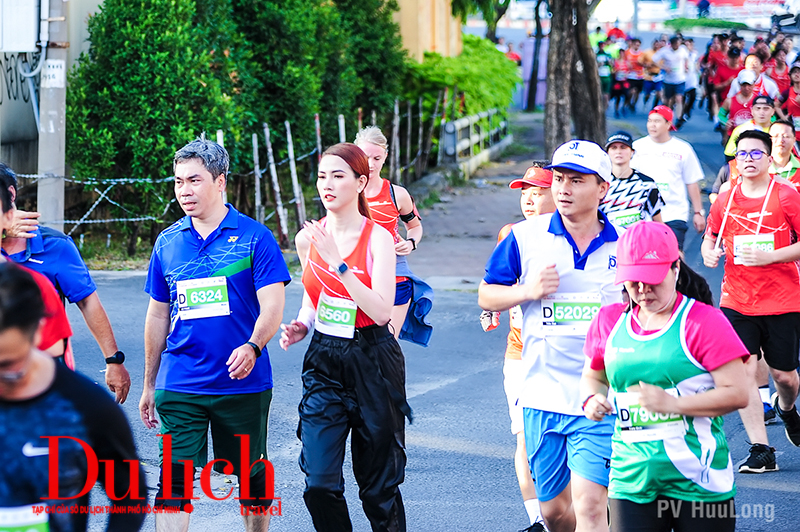 Hàng nghìn VĐV chinh phục cung đường xanh Giải Marathon QT TPHCM Techcombank 2019 - 3