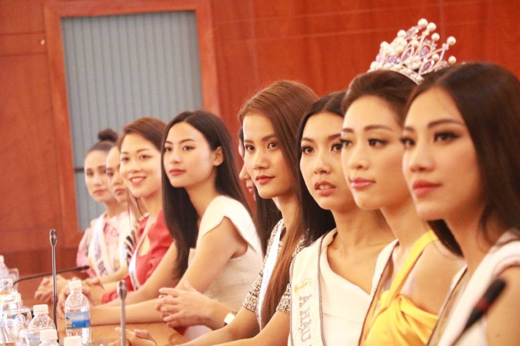 UBND tỉnh Khánh Hòa tiếp xã giao BTC cuộc thi Hoa hậu Hoàn vũ Việt Nam 2019 - 1