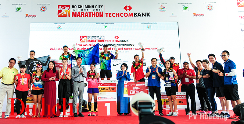 Trao giải Marathon quốc tế TPHCM Techcombank 2019 - 13