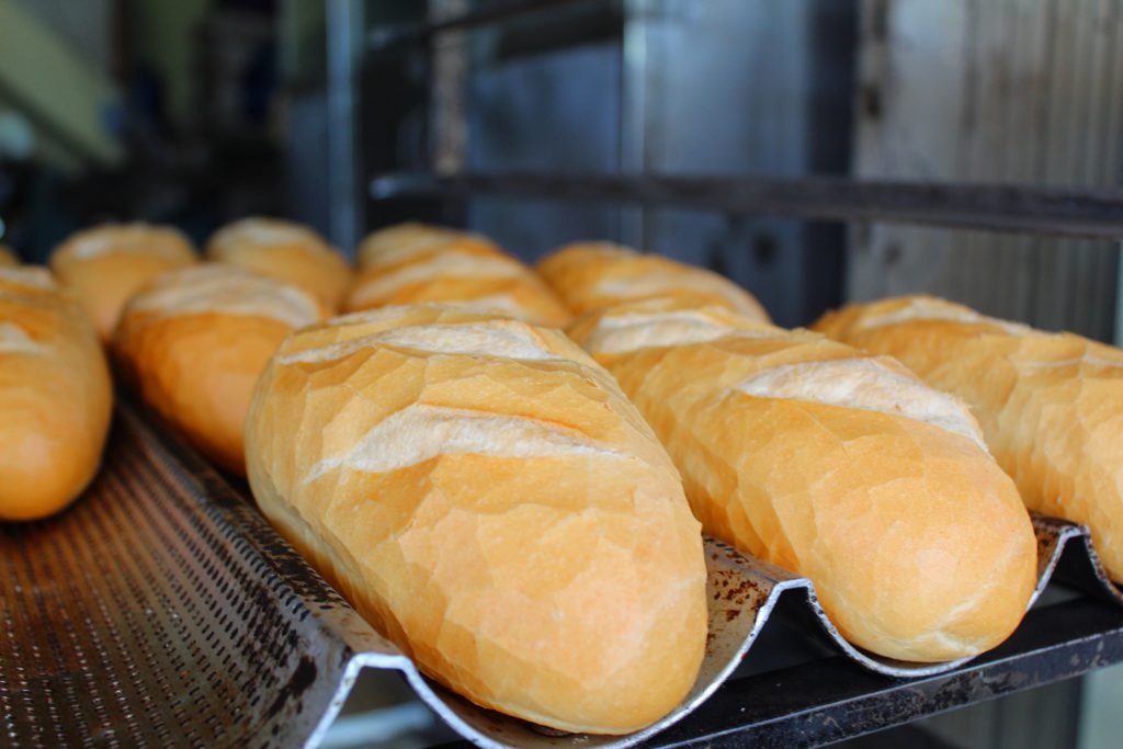 Bánh mì đã xuất hiện rất sớm ở Việt Nam nhờ vào hoạt động giao thương buôn bán với châu Âu.