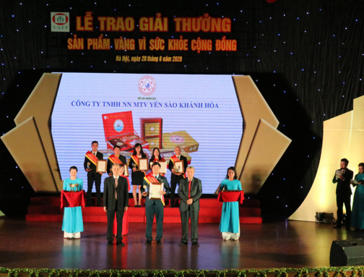 Yến sào Khánh Hòa nhận giải thưởng “Sản phẩm vàng vì sức khỏe cộng đồng năm 2020&#34; - 1