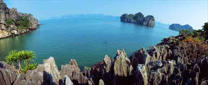 Nhiều chương trình kích cầu du lịch hấp dẫn của tỉnh Quảng Ninh - 2