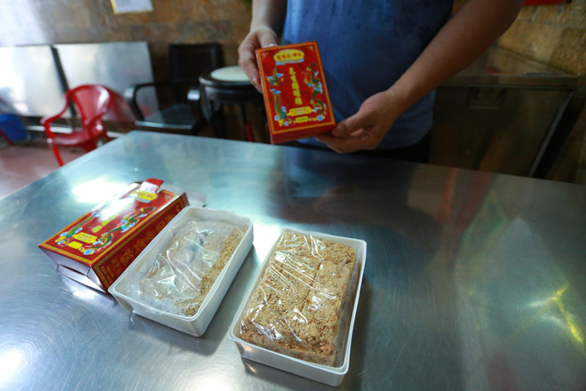 Ông chủ người Hoa của tiệm bánh độc nhất vô nhị Sài Gòn: "Ở Việt Nam giờ không ai làm theo cách của người Triều nữa" - 6