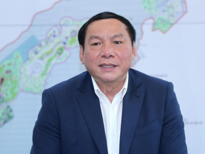 Chuyển động - Tân Bộ trưởng Nguyễn Văn Hùng: 'Hộ chiếu vaccine là chìa khóa mở cửa'