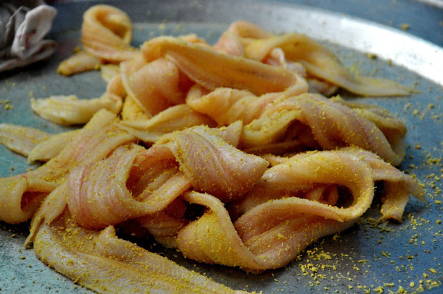 Món cá sống nức tiếng lọt top đặc sản 'hút khách' ở Thanh Hóa - 6