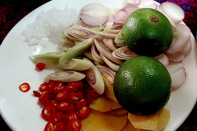 Món cá sống nức tiếng lọt top đặc sản 'hút khách' ở Thanh Hóa - 11