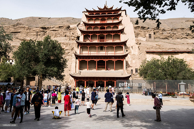 Trung Quốc: Hơn 200 triệu chuyến đi đã được đặt dịp nghỉ lễ 1/5 - 4