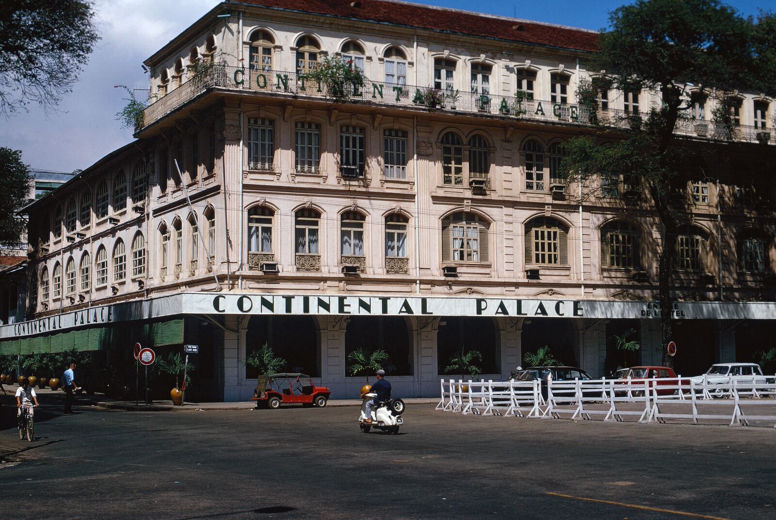 Mách bạn 3 khách sạn lâu đời nhất ở Sài Gòn - 1