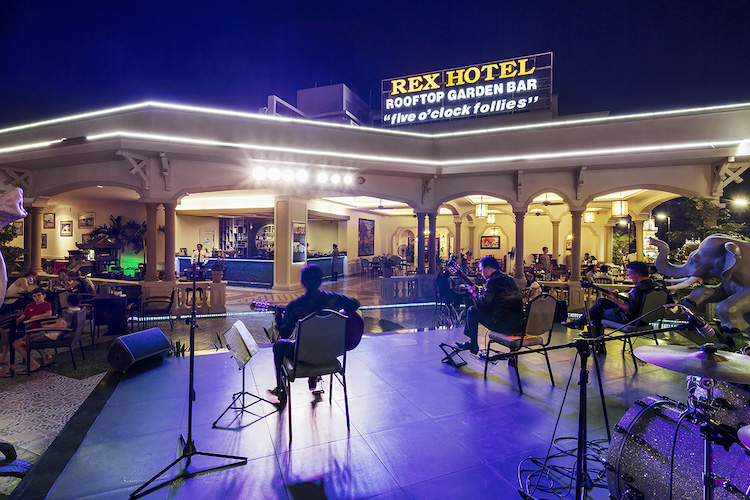 Nhanh tay kẻo lỡ, Rex Hotel tung nhiều ưu đãi hấp dẫn hè 2021 - 1