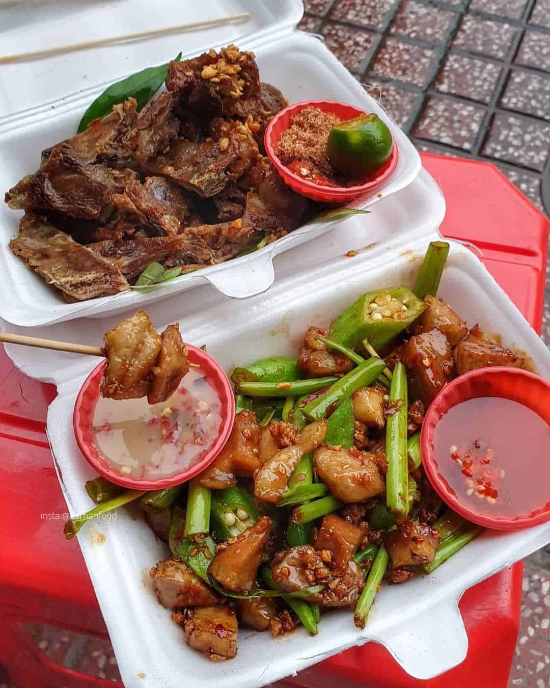 Ba món ăn vặt kèm nước sốt ăn hoài không chán ở Sài Gòn - 1