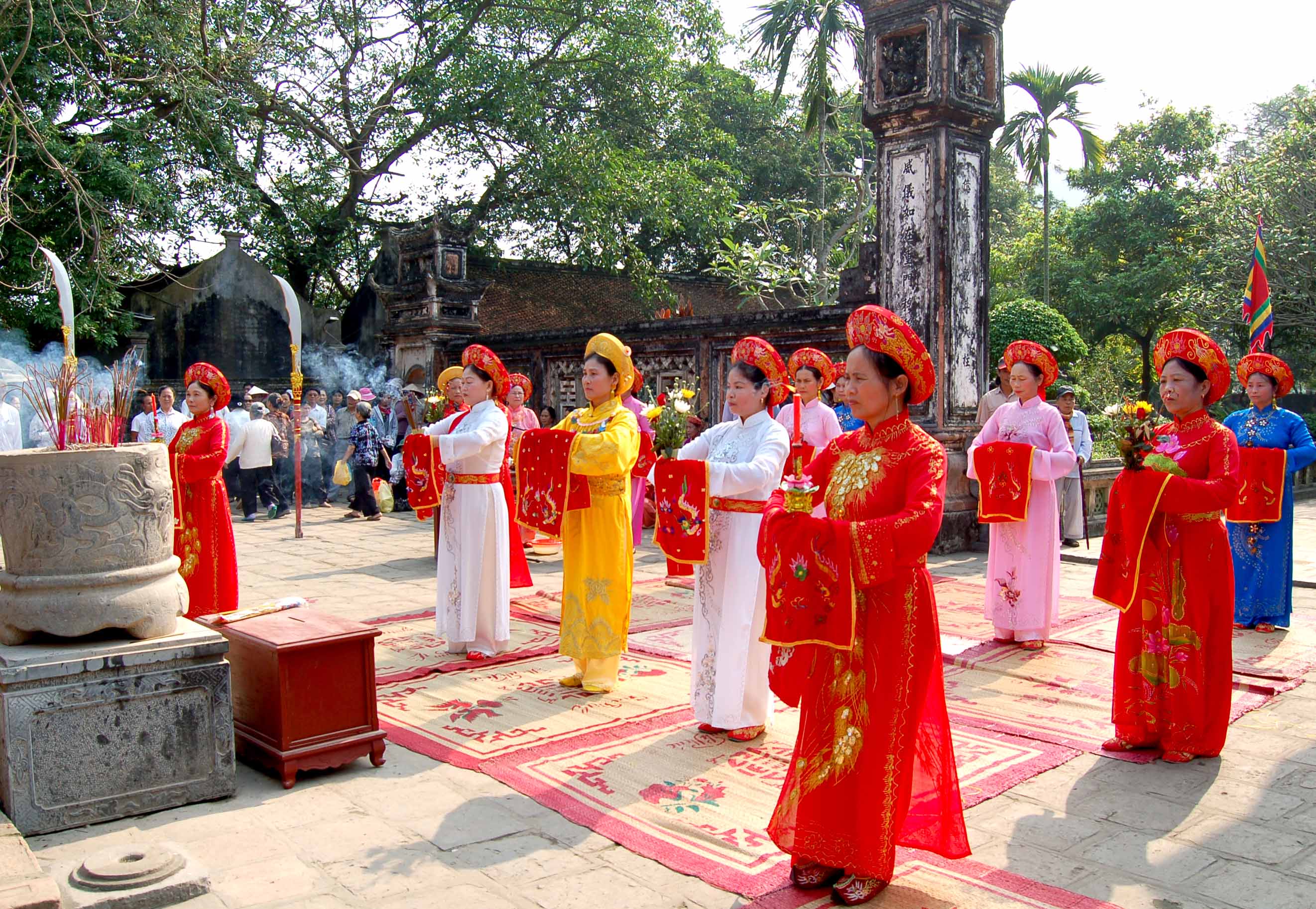 Gìn giữ nét độc đáo lễ hội Đền Thái Vi tưởng nhớ các vua Trần - 2