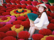 Travel blogger xinh đẹp bật mí cách tìm bạn đồng hành lý tưởng khi đi du lịch