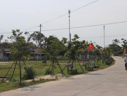 Du khảo - Văn Công Hùng tự lái xe xuyên Việt: Về làng mai Thế Chí Tây