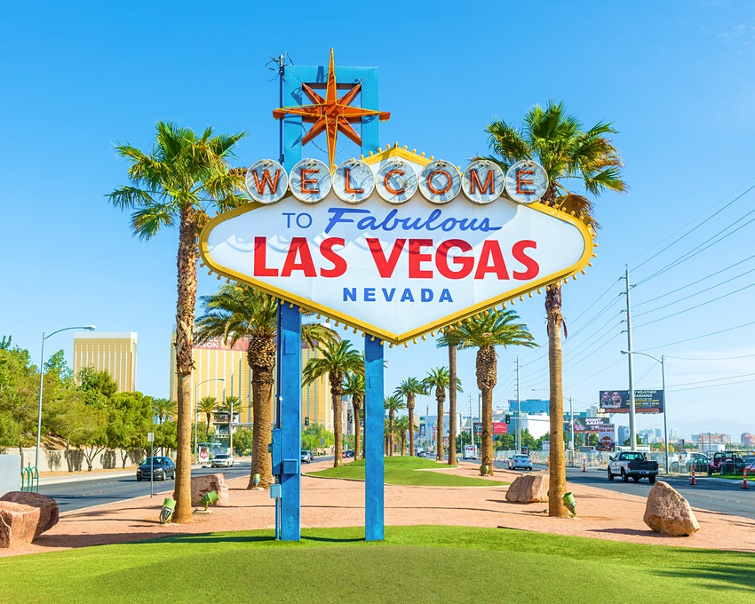 Top địa điểm du lịch nổi tiếng ở Mỹ (Phần 2): Mê mẩn ốc đảo xanh Las Vegas - 7