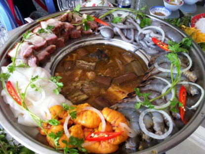 Ăn gì - Địa chỉ cuối tuần: 3 quán lẩu mắm miền Tây ở Sài Gòn