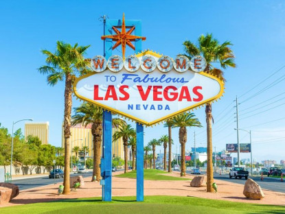 Du khảo - Top địa điểm du lịch nổi tiếng ở Mỹ (Phần 2): Mê mẩn ốc đảo xanh Las Vegas