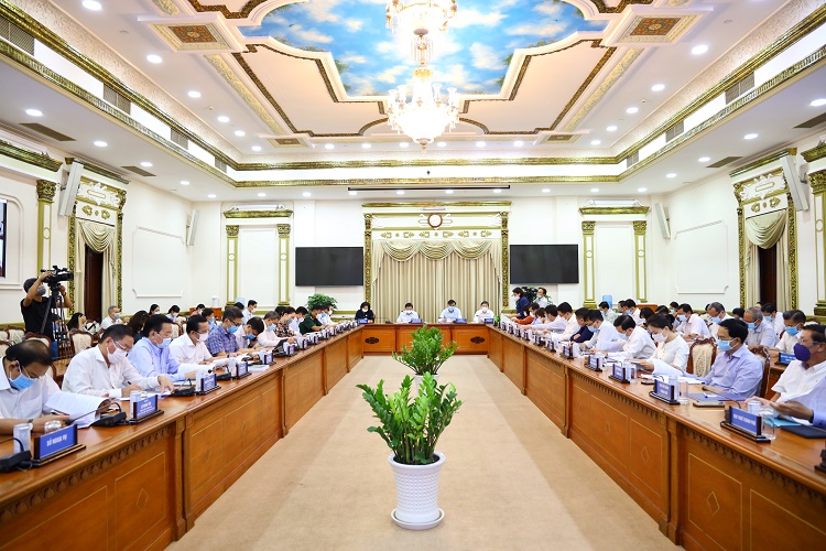 Chủ tịch UBND TP.HCM Nguyễn Thành Phong: Du lịch là ngành đóng góp giá trị gia tăng lớn - 1