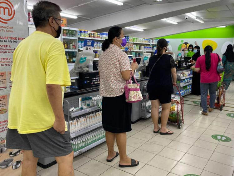 Số ca mắc mới tăng cao, Singapore áp đặt biện pháp kiểm soát dịch gắt gao nhất