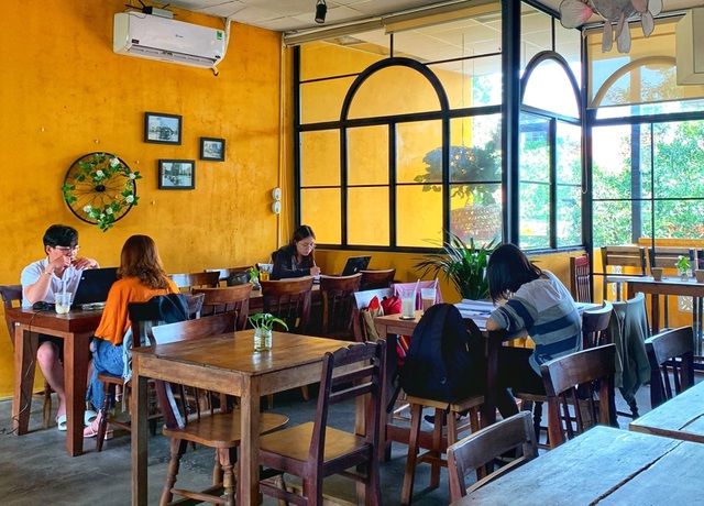 Hai quán cà phê "không ngủ", thu hút sinh viên ở Làng đại học Thủ Đức - 8