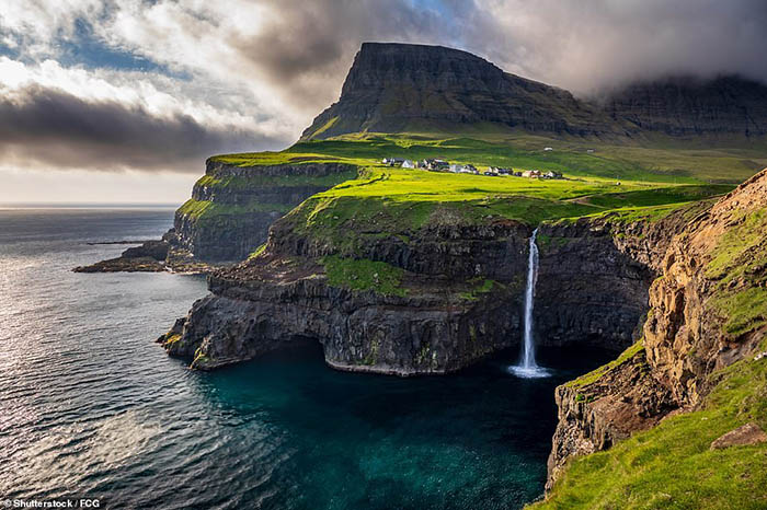 Khám phá quần đảo Faroe - “bí mật du lịch” được giữ kín nhất châu Âu - 1