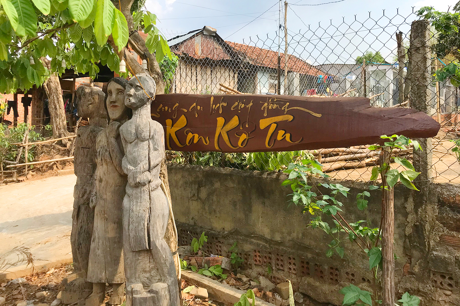 Đến làng cổ Kon K’Tu chạm khẽ vào văn hóa Tây Nguyên - 2