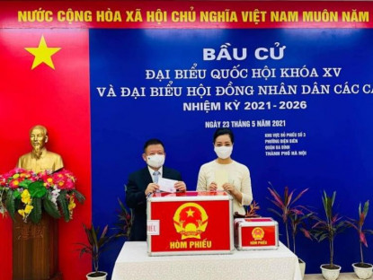 Giải trí - Dàn nghệ sỹ, sao Việt hào hứng trong ngày bầu cử