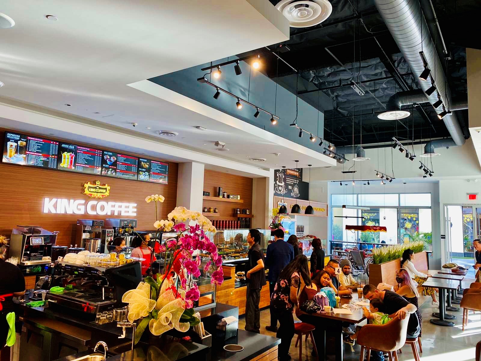 TNI King Coffee khai trương quán cà phê đầu tiên tại Hoa Kỳ - 5