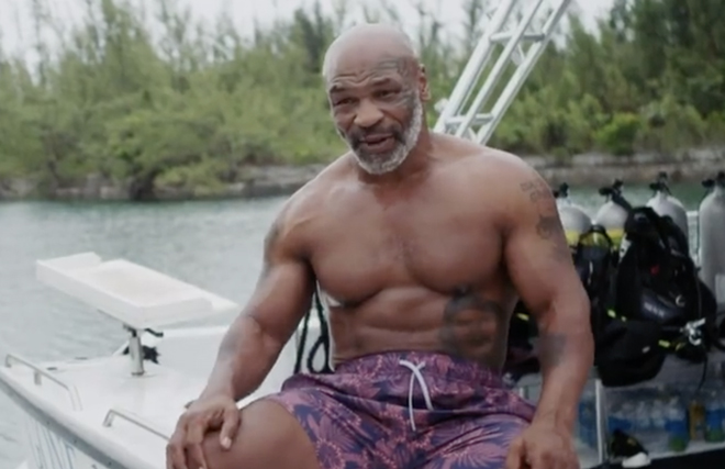 Mike Tyson lộ chuyện &#34;tày đình&#34;: &#34;Thác loạn&#34; 3 tháng trên du thuyền - 1