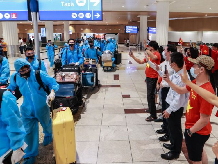 ĐT Việt Nam được chào đón nồng nhiệt ở UAE, sẵn sàng đua vé World Cup
