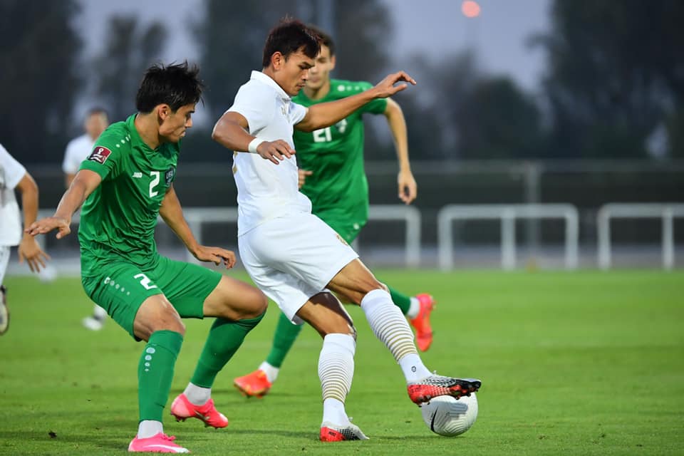 ĐT Thái Lan thua tan nát Uzbekistan, run rẩy đua vé World Cup cùng Việt Nam - 4