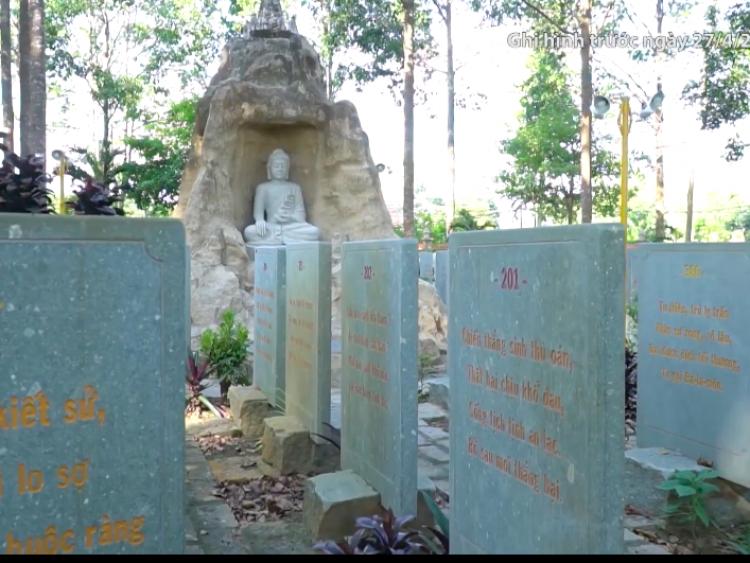 Chiêm ngưỡng vườn kinh bằng đá độc đáo ở Vĩnh Long