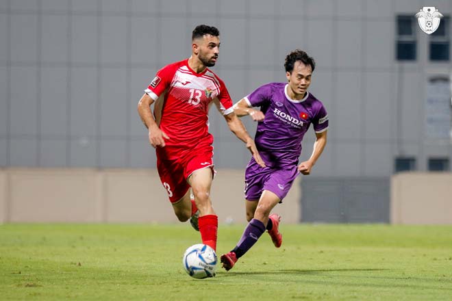 Hình ảnh hiếm trận ĐT Việt Nam - ĐT Jordan đá giao hữu kín ở UAE - 1