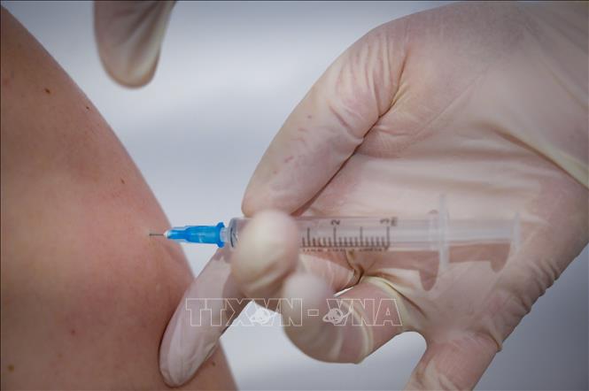 Nga sẽ sớm triển khai 'du lịch vaccine' - 1