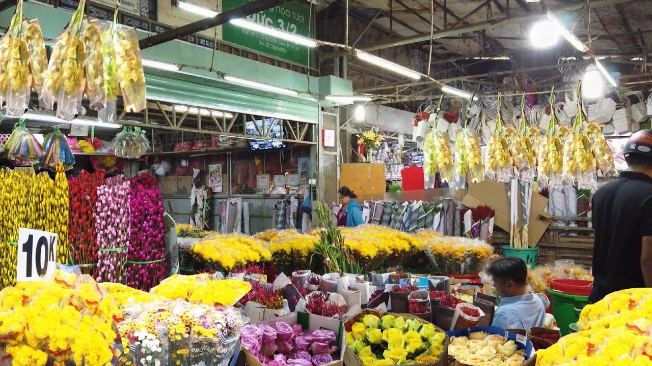 Chợ hoa Đầm Sen mở cửa 3 ngày Tết Đoan Ngọ - 1