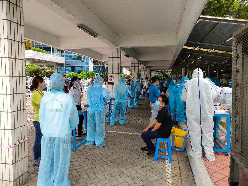 28 ca liên quan chuỗi lây nhiễm “xưởng cơ khí ở Hóc Môn và 1 khách sạn tại Tân Bình” - 1