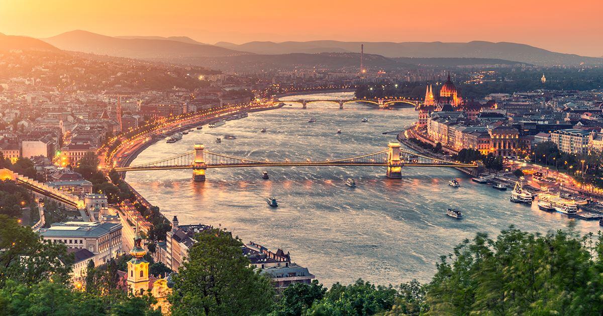 Budapest - Thành phố cổ tích bên dòng sông Danube đón Ronaldo ở EURO 2020 - 1