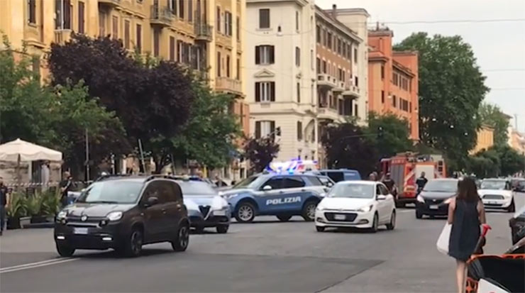 Cú sốc trận Italia – Thụy Sĩ tại EURO suýt bị đánh bom, nghi vấn Mafia phá hoại - 2