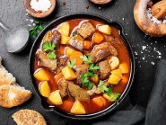 Ăn gì - Ẩm thực Hungary: Đậm đà và thú vị như những trận bóng ở Budapest