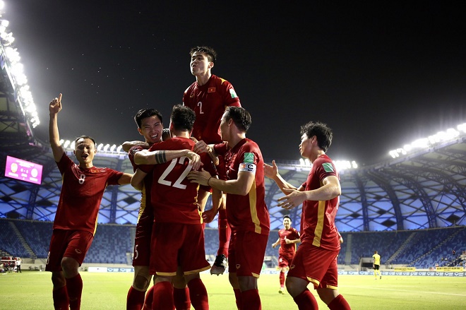 Việt Nam đá vòng loại thứ 3 World Cup: Nguy cơ văng khỏi top 100 bảng xếp hạng FIFA - 2