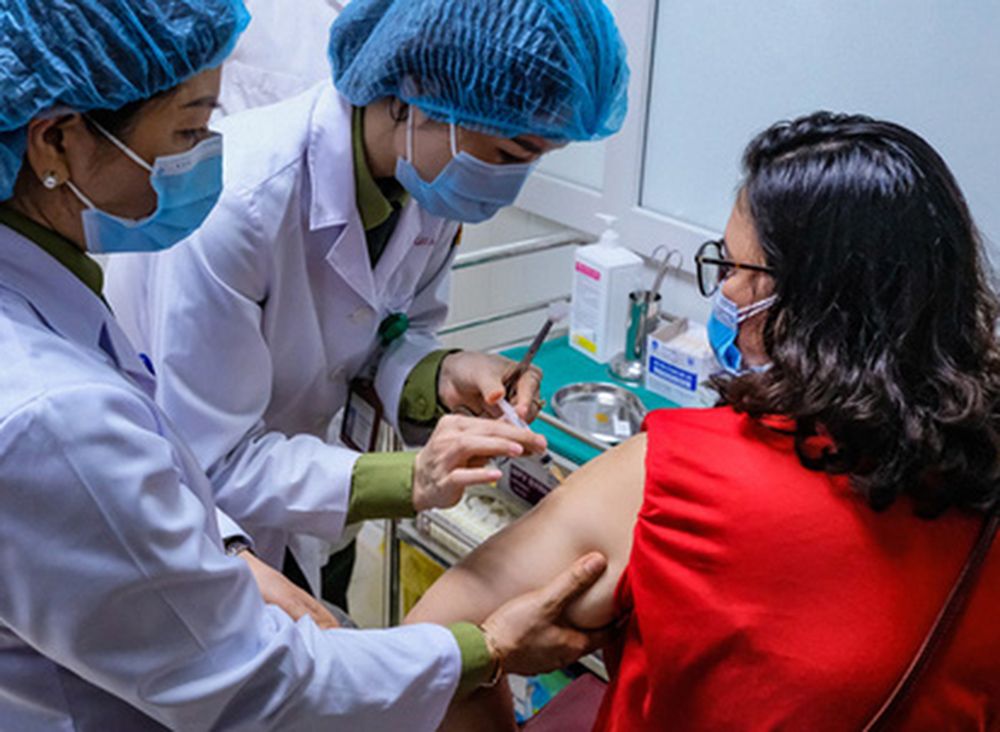 Kiến nghị cấp phép khẩn cho vắc xin Việt Nano Covax - 1