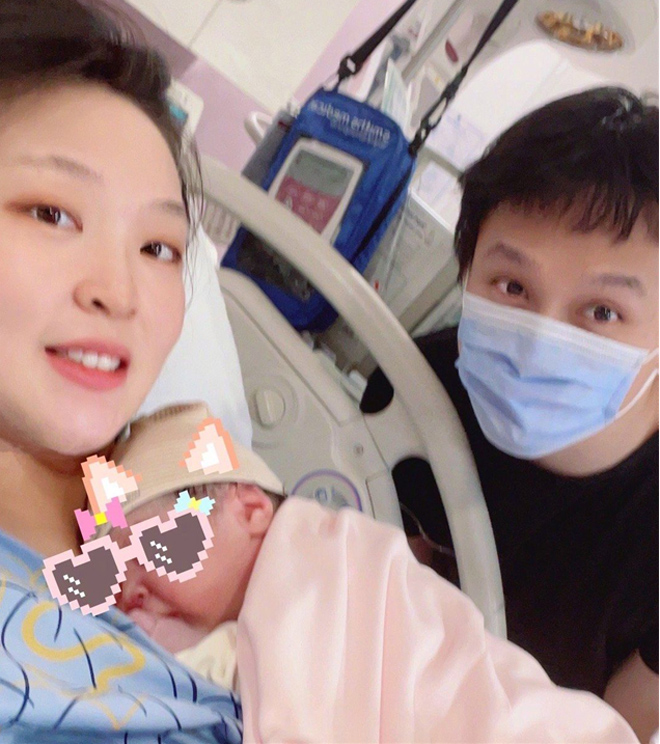 Chuyện tình đẹp của hoa khôi bóng chuyền Trung Quốc và bác sĩ - 3