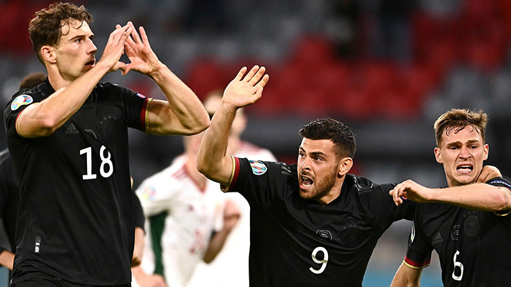 Chóng mặt 90 phút Bồ Đào Nha – Ronaldo lên đỉnh xuống đáy, thoát bị loại ở EURO như thế nào? - 2