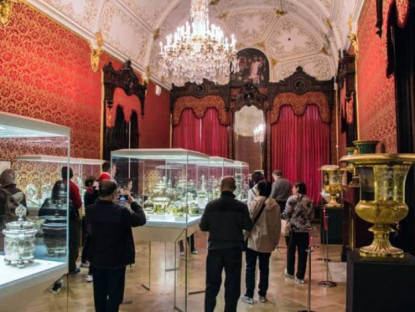 Giải trí - Bảo tàng kim hoàn Faberge tại Nga hút khách mùa EURO