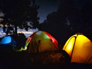 Cắm trại đêm trên núi Chứa Chan