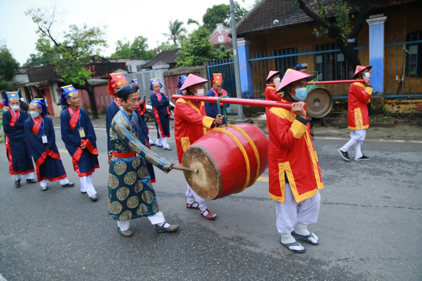 Lễ hội Điện Huệ Nam: Carnival dân gian đầy màu sắc trên dòng sông Hương - 5